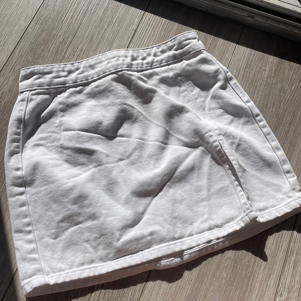Princess Polly white mini skirt with slit on thigh